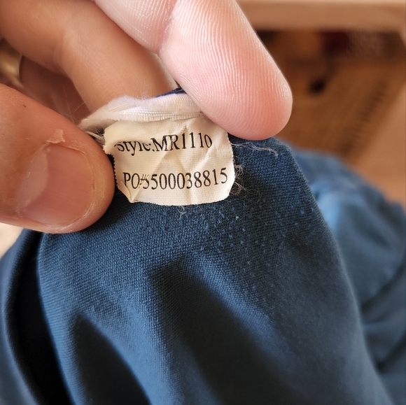 ASICS running shirt - Picture 3 of 3